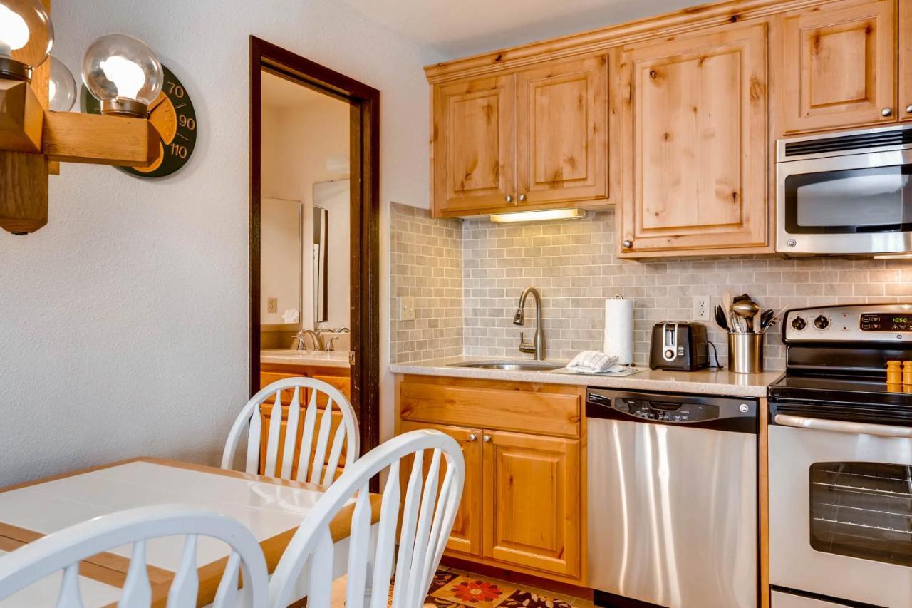 Red Pine #b1 Apartment *