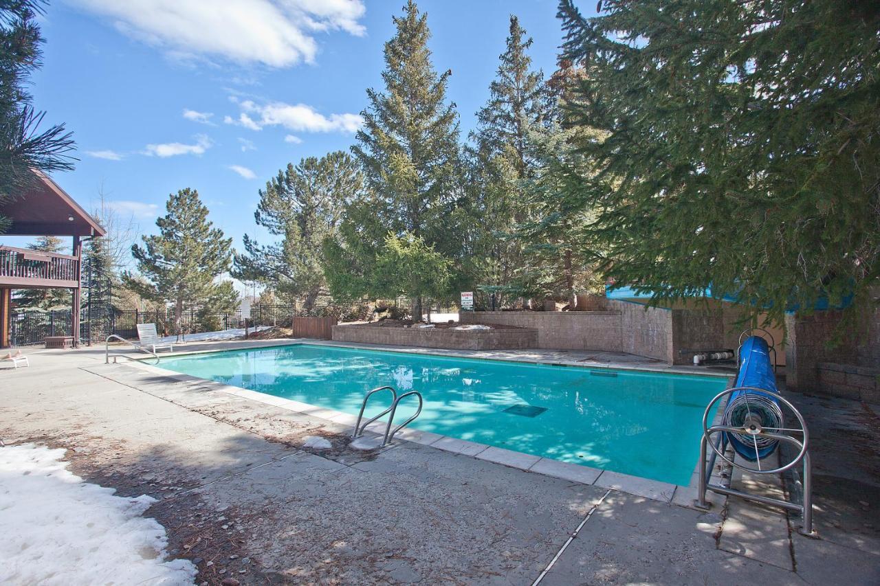 Apartment Red Pine #b1 *